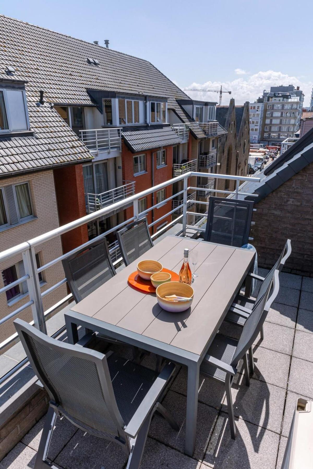 Huswell - Centrally Located With Sunny Terrace